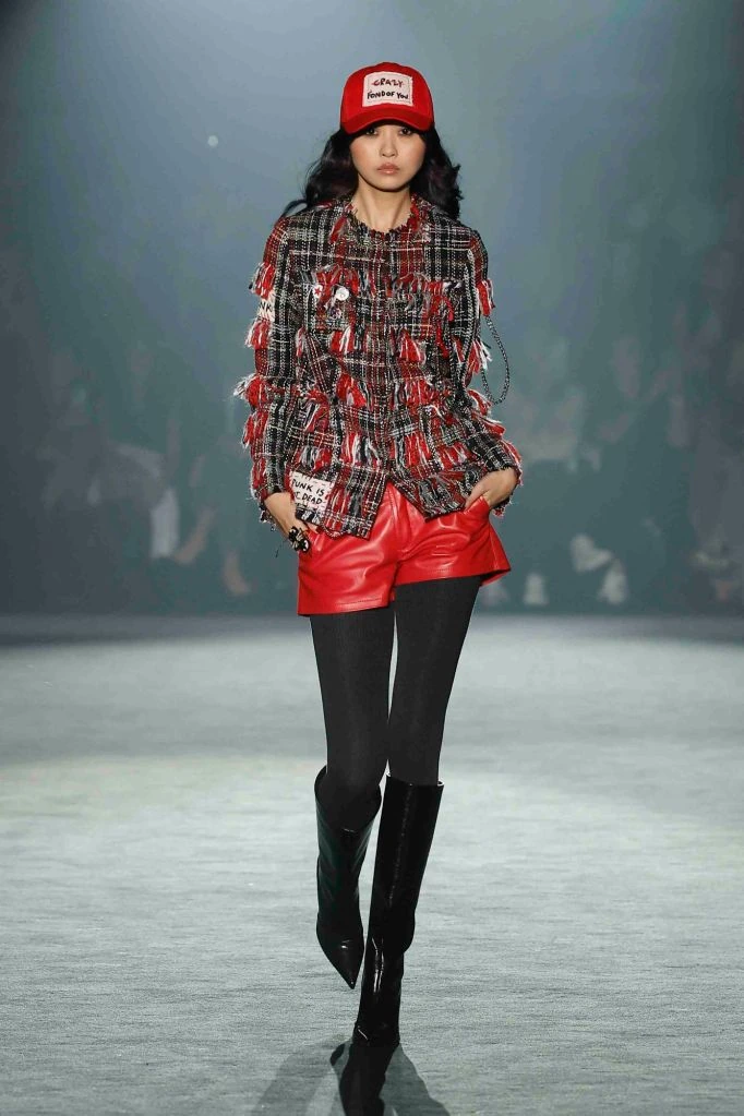 Checked jacket and red shorts — Nathalie Chandler, spring–summer 2025 show, photo 15